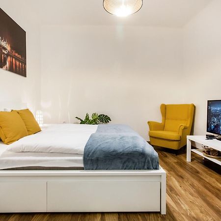 Quiet And Cozy Apartment Near The Danube Budapest Luaran gambar