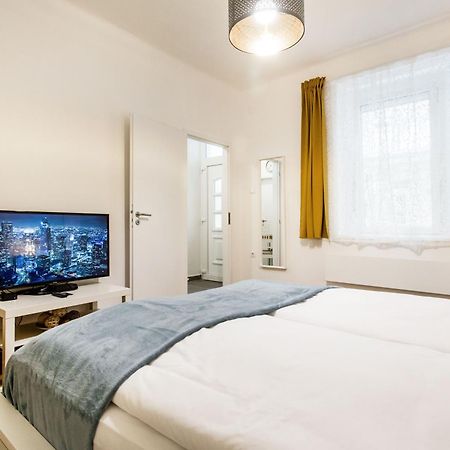 Quiet And Cozy Apartment Near The Danube Budapest Luaran gambar