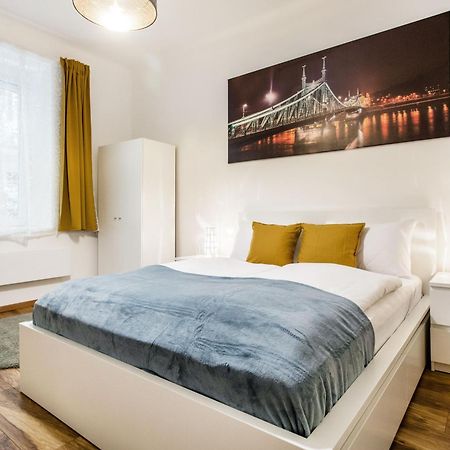 Quiet And Cozy Apartment Near The Danube Budapest Luaran gambar